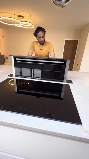 Modern Kitchen Features: Stylish Built-in Stovetop