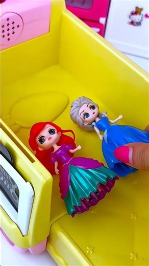 Frozen Elsa Doctor Set & Ambulance Satisfying 👸🚑👸🚑