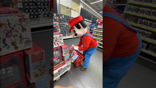 Super Mario hace sinpa de Nintendo Switch en Media Markt