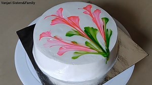 195K views · 2.7K reactions | Thread painting on cake 朗 | Sweetie Cake | Facebook