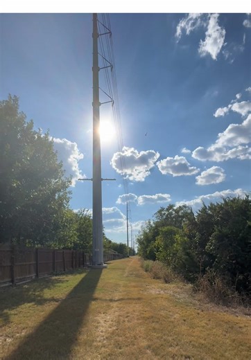 You don’t need a fancy trail to escape to. #trailtherapy #trailheaddiaries #trail