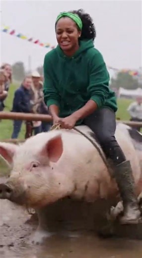 Women’s Pig Riding Competition 😂🐷 | Funniest Muddy Moments in the USA #shorts #ai