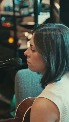 Olivia Buckles - spontaneous worship | Ashwood Prayer Set