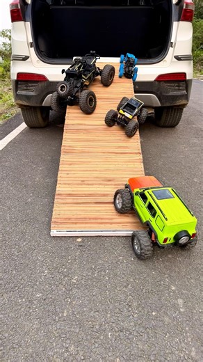 Four Monster ￼RC Extreme Climb Test & Only One Will Make It.😮