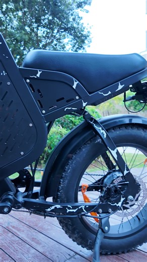 🚴🚀 Conquer, with every twist of your wrist. ⚡ VARUN X-Plorer Raptor Electric Off-Road Bike ✅ 1000W high-torque motor | 65Nm torque | 45km/h after de-restriction ✅ 48V 20.8Ah high-density battery | 95km extended assist range ✅ 180mm dual disc brakes | Full suspension system | LED headlight with turn signals 👉 Claim your dominion - where will you explore first? | Varun Ebike Us