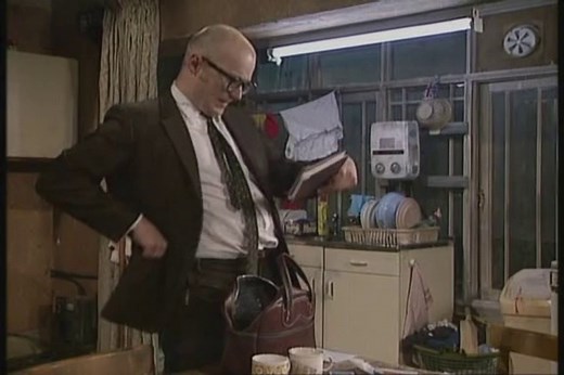 Bottom Season 1 Episode 2 - Gas