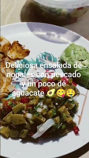 How to prepare a delicious nopales salad