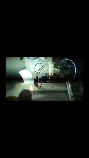 Flames activating lamp #arduino #arduinoproject #arduinolove #robot #robotics #iot #internetofthings