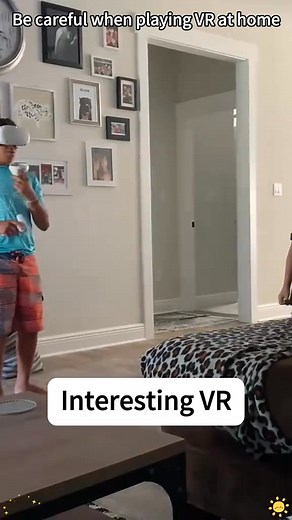 Interesting vr failure #happy #funny #prank #funnyvideos #usa | Arnold 1