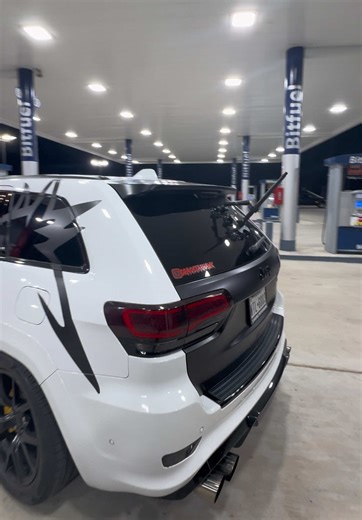 Trackhawk and Hellcat: The Ultimate Performance Showdown