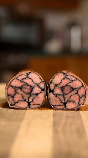 Mosaic Truffle Venison Ingredients: 340g Venison 1tsp Salt 2Tbsp @spiceology Black Gold Truffle Blend 6 slices Prosciutto 1Tbsp Vegetable oil Directions: 1️⃣ Set the @anovaculinary Precision Cooker to 130F. 2️⃣ Slice the venison strips into different thicknesses, season with salt, and roll each strip in the truffle blend. 3️⃣ Lay two pieces of plastic wrap (slightly overlaying each other) and lay the prosciutto slices (slightly overlapping each other) on top of the plastic wrap. 4️⃣ Stack the ve