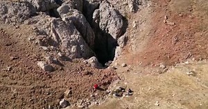Dayslong operation to rescue man in Turkish cave may start today