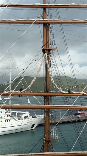 This Is How Modern Tall Ships Actually Bend Their Sails #sailing #maritime