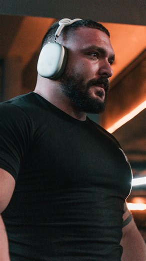 Full interview with the strongest Turkish 🇹🇷 Powerlifter of all time @makinetalha | @kambryannbassett 🎤 #powerlifting #powerliftingmotivation #deadlift #abspowerlifting | Powerlifting Series