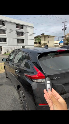 Honolulu Hawaii Locksmith - Cutting/Programming Key & Fob Nissan Frontier & Nissan Leaf