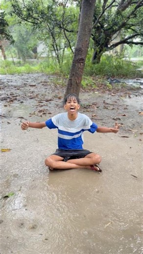 Aap Barish Me Kaise Nahate ho 😱 #shorts #ytshorts #viralvideos #barish