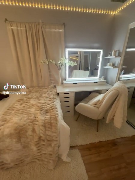 Aesthetic and Cozy Room Tour | Explore My Dreamy Space