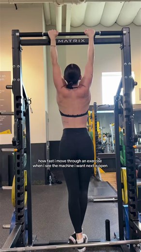 PARAGON on Instagram: "Time moves different between sets 💀 Creds: @jennas.fitness #paragongirl #paragonfitwear"