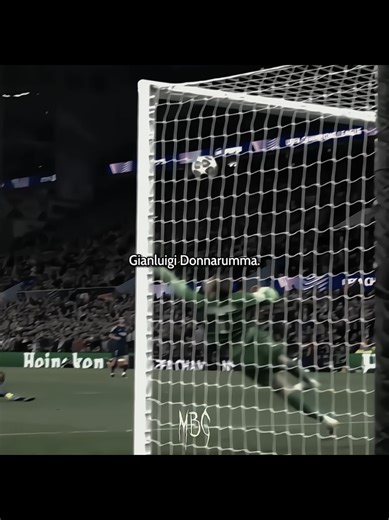 As Melhores Defesas de Donnarumma no Futebol