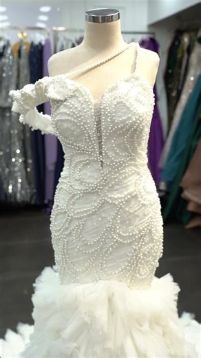 This Mermaid Wedding Dress is INSANE #weddingdress #luxury #bride