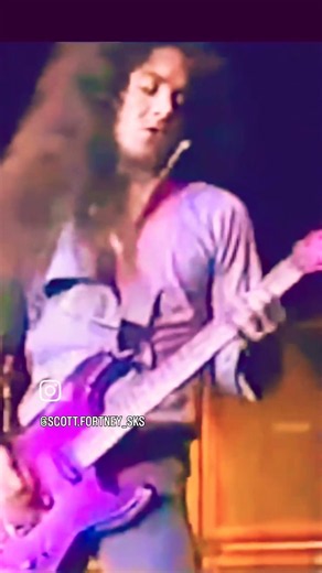 Jake E. Lee Delivers a Powerful Performance Of "Dreams in The Dark" With Badlands. Rare Footage)DVA.
