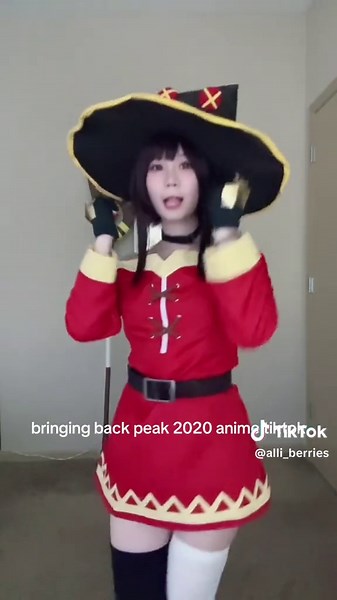 megumin gamer neck was caused by the events that occurred circa 2020 due in fact to hours upon hours of osu! gameplay #2020tiktok #2020animetiktok #megumincosplayer #megumin #megumincosplay #konosuba #cosplay #cosplaygirl
