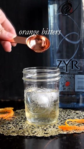 Zyr Vodka martinis. Cheers to elevating your midweek pick-me-up! #drinks #alcotalks #cocktails