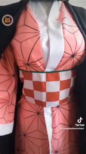 Cosplay de Nezuko Kamado Incluye: -Haori negro -Kimono rosado -Accesorios para las piernas -Bambú 📦 Envíos a Bogotá. Escríbenos al dm o a nuestro instagram @cosplayslayerco #demonslayer #nezuko #nezukokamado #kimetsunoyaiba #kimetsunoyaibacosplay #kny #cosplay #sofa2024 #parati #colombia #bogota