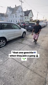 🤣 POV: When a Geechie Tries to Join a Gang 🤣When you’re fresh off the boat but still trying to rock that “gangster” swag 💀Our guy out here like, “I’m joining the hardest gang out there!” Meanwhile, the cameraman’s like, “Yeah… Geechie Gang! 🇨🇻” 😂Sometimes it’s all about the style, right? Or is it? 👀Watch the whole video for the ultimate punchline—Cape Verdean style!Who else has a Geechie in the crew with that ‘unique’ drip? Drop a comment if you can relate!🎥 Video credit: @zxnlvisFollow 