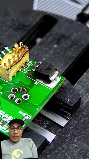 How to install components #viral #smartphone #automobile #howtoservicep #solder #tips #fyp #howto...