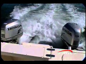 World Cat 270 SD Catamaran Boat Reviews - By BoatTest.com