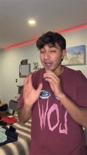 Improvisando disfraces de Halloween 😛👀 #halloween #axelcache | Axel Cache