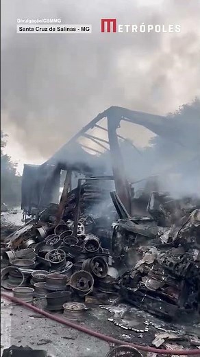 Imagens mostram cenário de destruição após acidente que matou 8 em MG