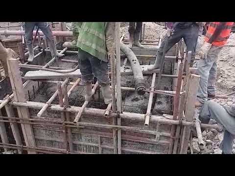 How to use a poker Vibrator. Concrete casting for column bases