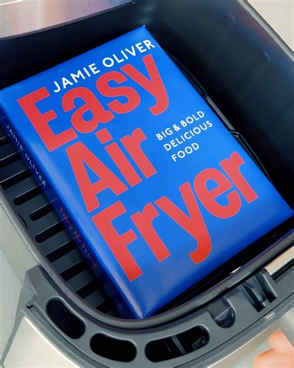 Introducing... 💙EASY AIR FRYER💙 It’s time to level up your air frying with Jamie's BRAND NEW cookbook! Get ready to see just how delicious and versatile air frying can really be! Pre-order a copy (with 50% off in the UK), right now >> https://jamieol.com/EasyAirFryer #AD | Jamie Oliver