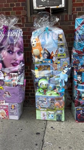 Creative Life-Size Easter Basket Ideas