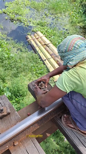 Heavy Hard work job in railway, Fishplate Hook Bolt tightening by Key Man. #shorts #ytshorts