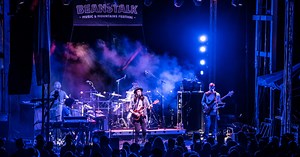 Magic Beans Go 'That '70s Show' In New Video For "Sweet Thang" [Watch]