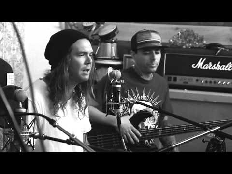 Dirty Heads - Garland (Acoustic)