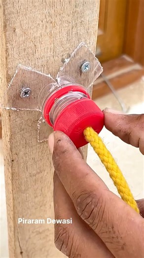 DIY | Twist Lock Bottle Cap Hook! #diy #lifehacks #life