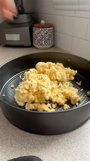 One Recipe / Many Options #germanbaking #baking #bake #recipe #applecake #apfelkuchen #streusel