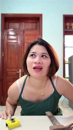 A very kind plumber fixed it for free 😁👨‍🔧 #funny #couple