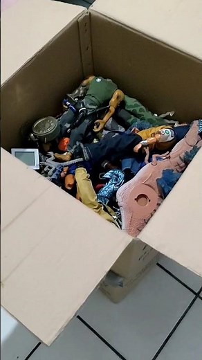 I opened an old box of vintage toys 😱 / Alien TC #maxsteel #toys #collector