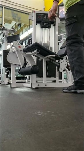 Stack smashing the leg extention