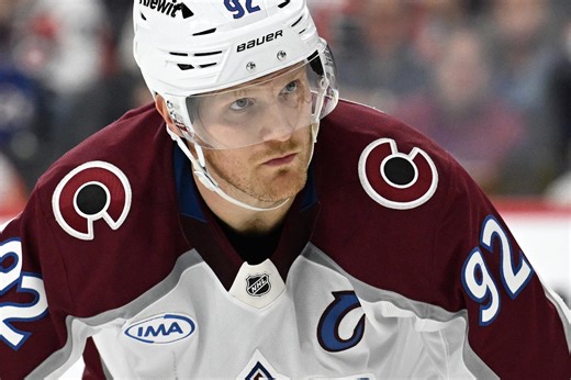 Gabe Landeskog Suffers Upper-Body Injury Against Panthers