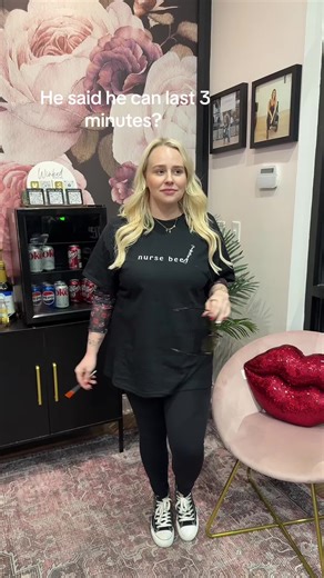 💉 How long does Botox last? Most neurotoxins (like Xeomin, Jeuveau, or Daxxify) last about 3–4 months on average..but it depends on YOU. ✨ First time? It may wear off a little faster. ✨ Consistent treatments? Results often last longer over time. ✨ Strong muscles / high metabolism? You might need touch-ups sooner. Some newer options can last longer (up to 6 months for certain areas), but maintenance is key for the best results. The goal isn’t frozen....it’s refreshed, rested, and natural. 🤍 📅 