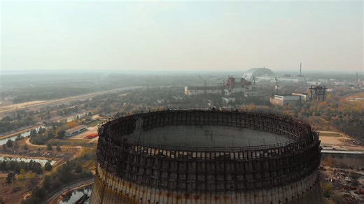 チェルノブイリの静寂の空：ドローンがゴーストタウンを探索