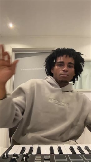 10 comments | 率‍♂️ Stop scrolling you just found a music vampire. #explorepage✨ #ViralDrop #FireBeats #BrrBamEnergy #FYP | GodWonder | Facebook