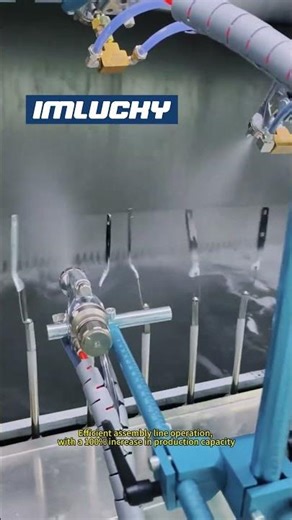 Automatic spraying of track lines to save costs #paintingmachine #sprayingequipment #machine