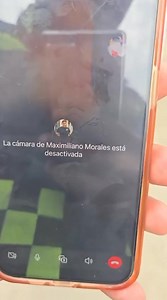 El defensor del pueblo pidiendo la atención Max Defensor | El táctico